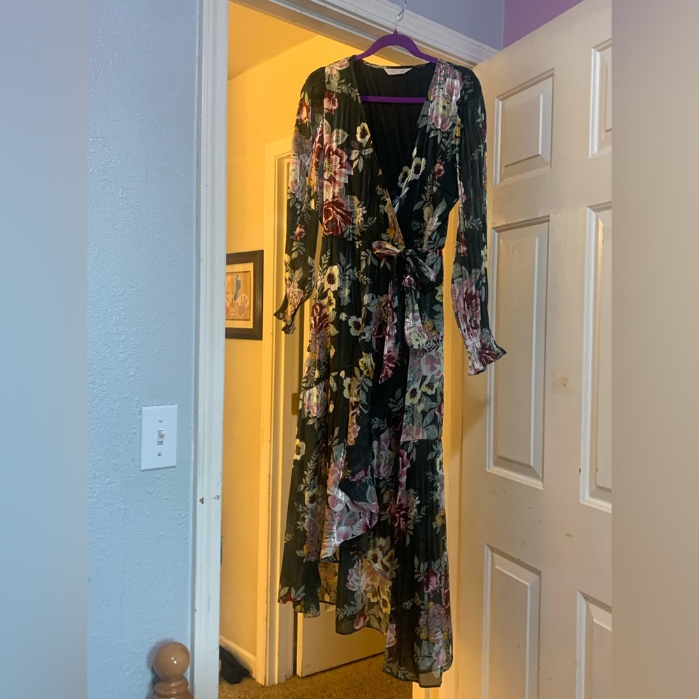 LC Lauren Conrad Black Floral Long Sleeve Dress
